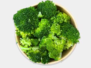 Fresh pasta with sautéed broccoli, garlic and olive oil – vegetarian option from Pastasole NYC